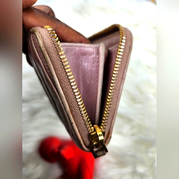 Miu Miu Wallet Matelasse Light Blush Pink Logo Leather (1-27-A30) - Picture 9 of 14